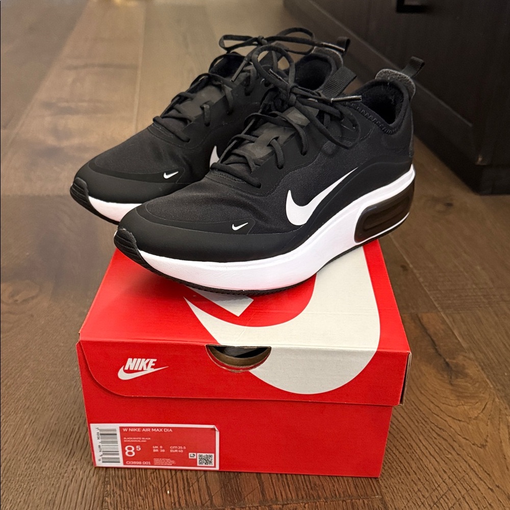 Nike Women’s Air Max Dia Black and White Sneakers
